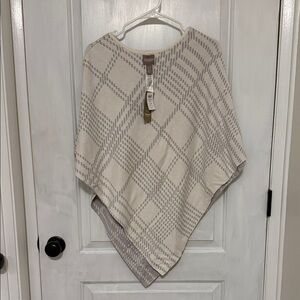 Chico’s Reversible Cream and Gray Plaid Poncho